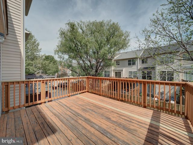 8241 HUMPHREY LN, Manassas, VA 20109