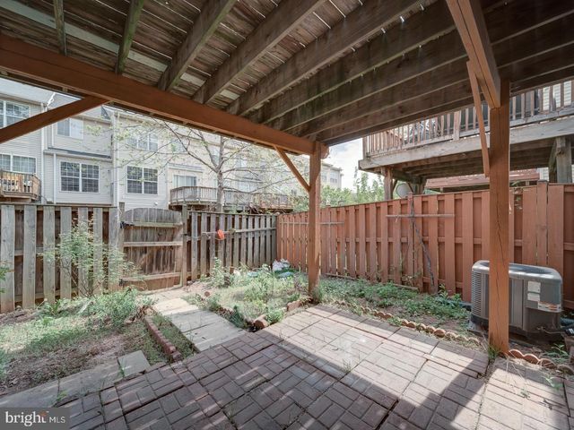 8241 HUMPHREY LN, Manassas, VA 20109