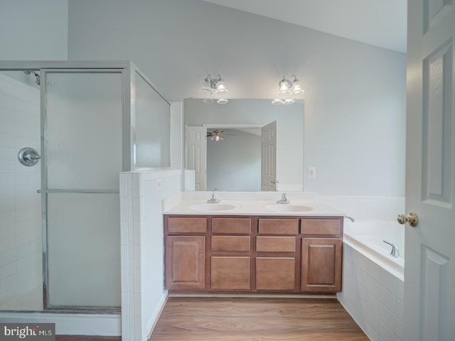 8241 HUMPHREY LN, Manassas, VA 20109