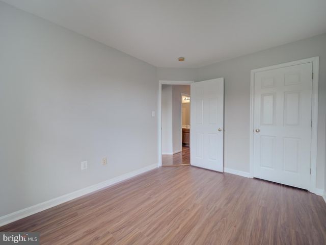 8241 HUMPHREY LN, Manassas, VA 20109