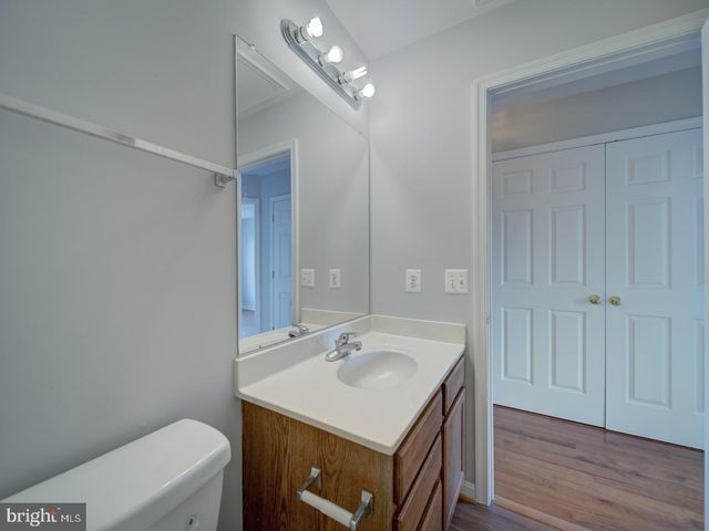 8241 HUMPHREY LN, Manassas, VA 20109