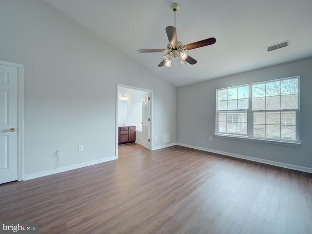 8241 HUMPHREY LN, Manassas, VA 20109