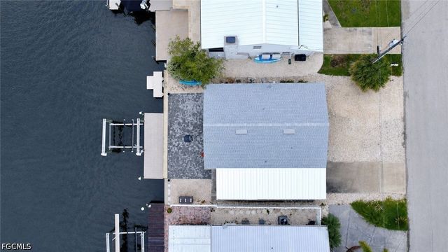 2691 Geary ST, Matlacha, FL 33993