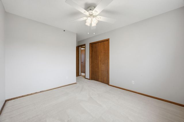 1013 63rd Avenue N, Moorhead, MN 56560