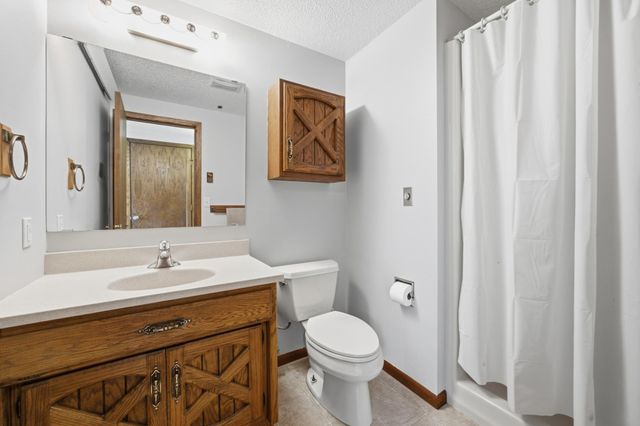 1013 63rd Avenue N, Moorhead, MN 56560