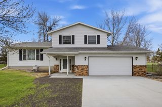 1013 63rd Avenue N, Moorhead, MN 56560