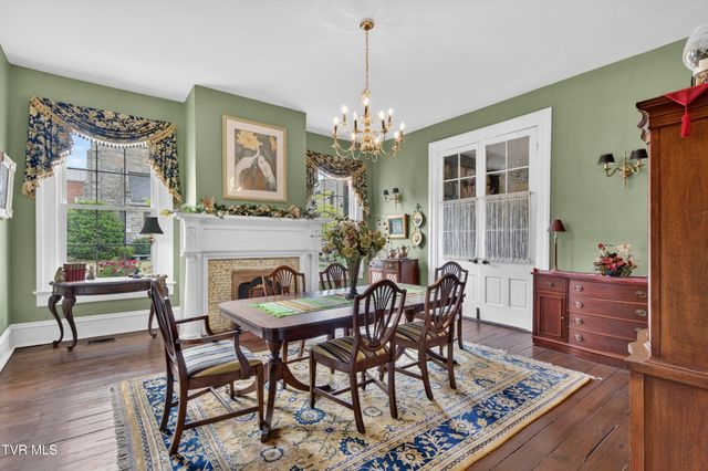 116 East Main Street, Abingdon, VA 24210