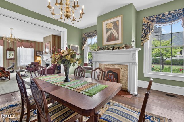 116 East Main Street, Abingdon, VA 24210