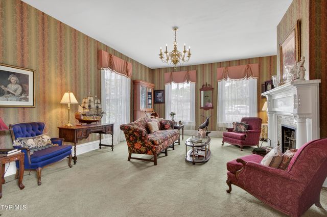 116 East Main Street, Abingdon, VA 24210
