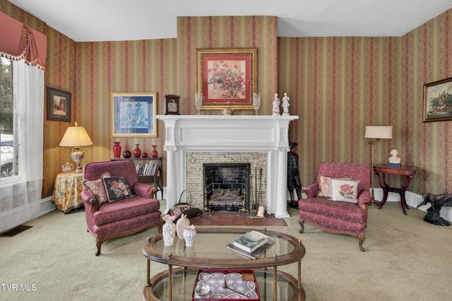 116 East Main Street, Abingdon, VA 24210