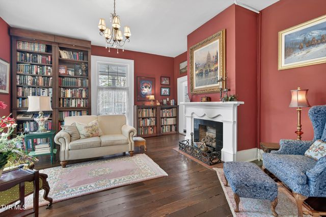 116 East Main Street, Abingdon, VA 24210