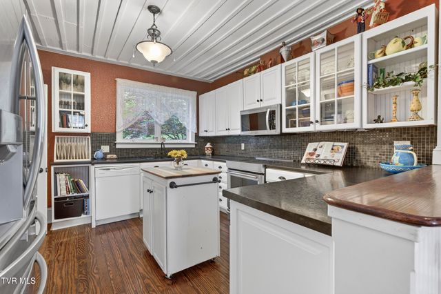 116 East Main Street, Abingdon, VA 24210