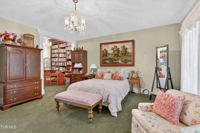 116 East Main Street, Abingdon, VA 24210