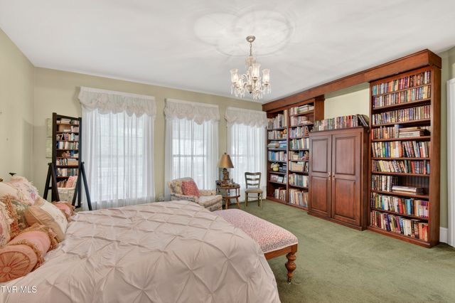 116 East Main Street, Abingdon, VA 24210
