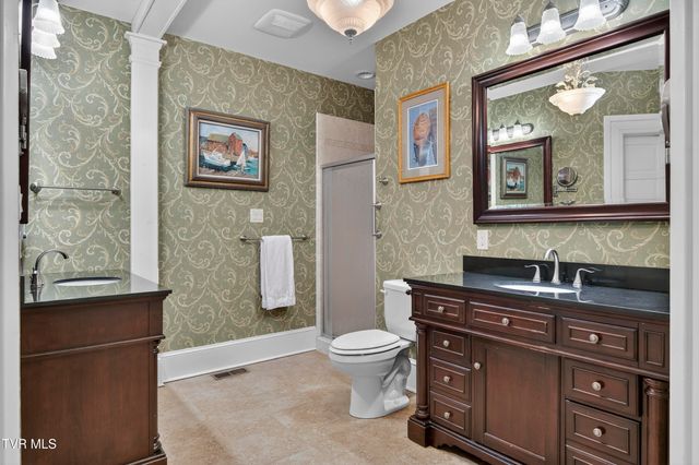 116 East Main Street, Abingdon, VA 24210
