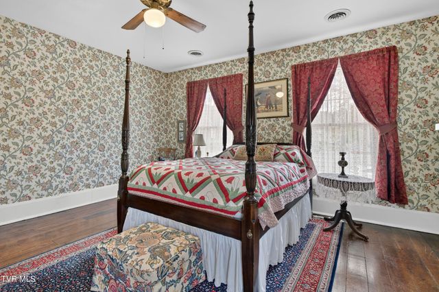 116 East Main Street, Abingdon, VA 24210