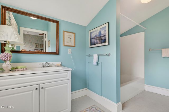 116 East Main Street, Abingdon, VA 24210