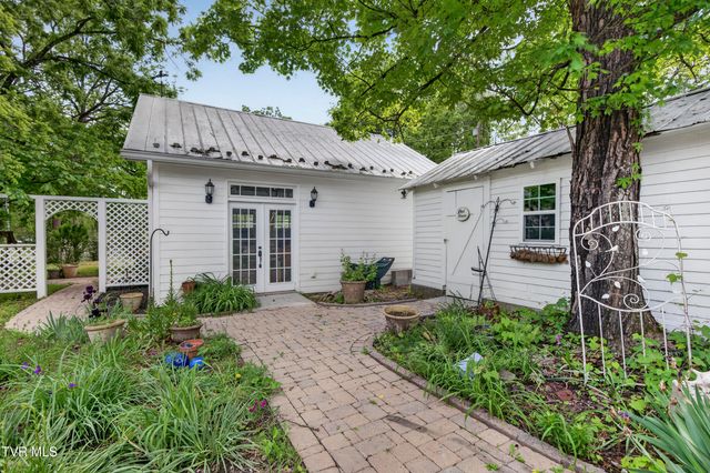 116 East Main Street, Abingdon, VA 24210