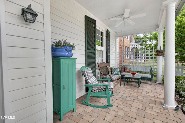 116 East Main Street, Abingdon, VA 24210