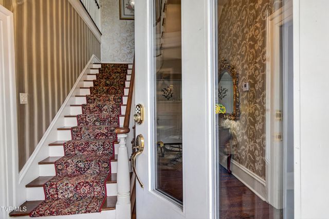116 East Main Street, Abingdon, VA 24210