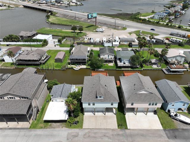 18 Edgewater, Bayou Vista, TX 77563