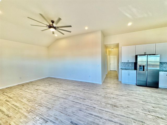 18 Edgewater, Bayou Vista, TX 77563