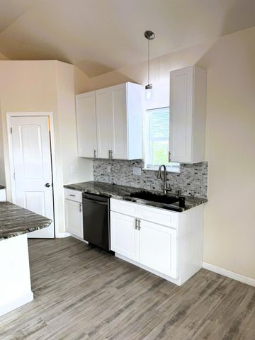 18 Edgewater, Bayou Vista, TX 77563