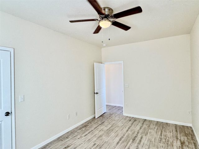 18 Edgewater, Bayou Vista, TX 77563