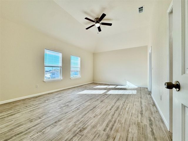 18 Edgewater, Bayou Vista, TX 77563