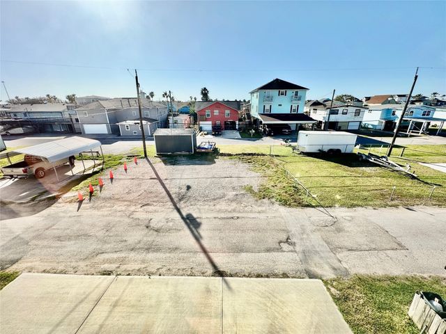 18 Edgewater, Bayou Vista, TX 77563