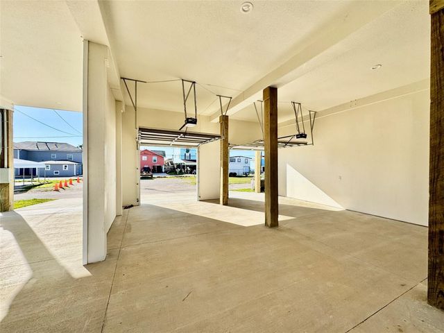 18 Edgewater, Bayou Vista, TX 77563