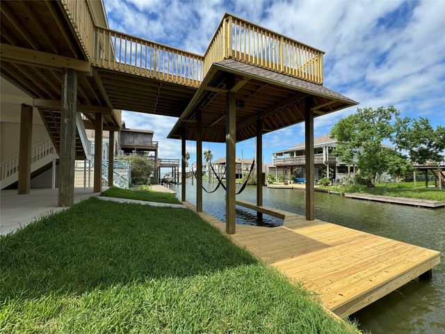 18 Edgewater, Bayou Vista, TX 77563