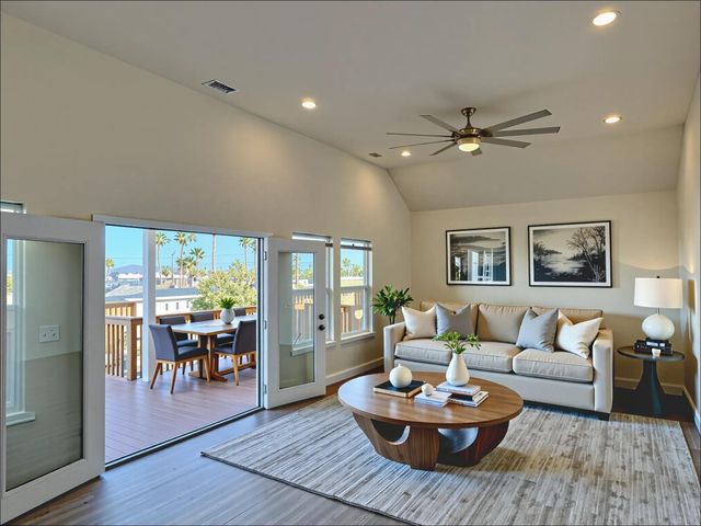 18 Edgewater, Bayou Vista, TX 77563