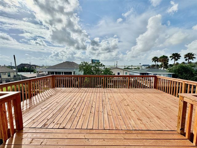 18 Edgewater, Bayou Vista, TX 77563