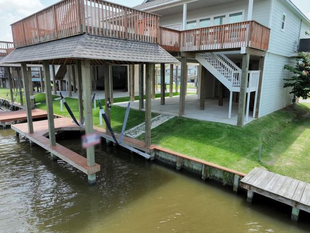18 Edgewater, Bayou Vista, TX 77563