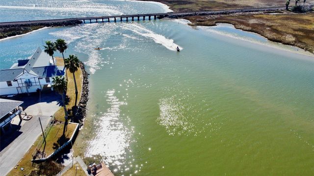 18 Edgewater, Bayou Vista, TX 77563