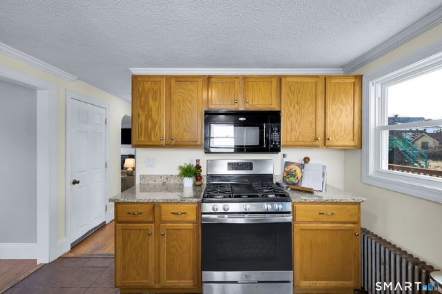 94 Benton Street, Manchester, CT 06040