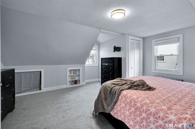 94 Benton Street, Manchester, CT 06040