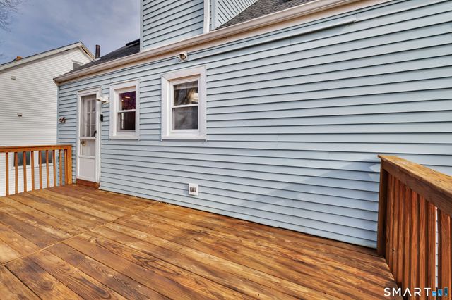 94 Benton Street, Manchester, CT 06040