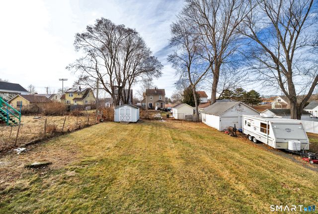 94 Benton Street, Manchester, CT 06040