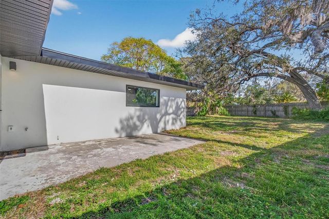 203 DRIFTWOOD DRIVE W, Palm Harbor, FL 34683