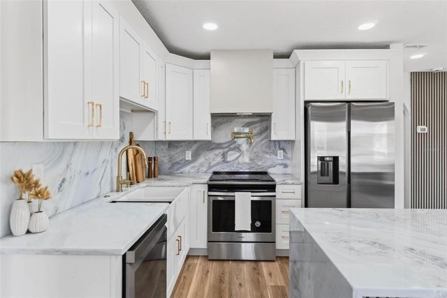 203 DRIFTWOOD DRIVE W, Palm Harbor, FL 34683