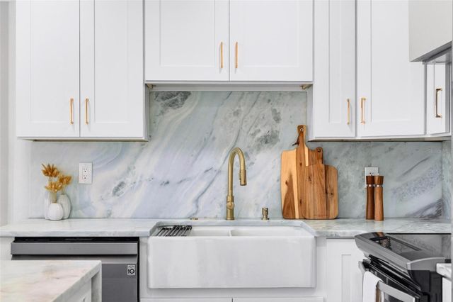 203 DRIFTWOOD DRIVE W, Palm Harbor, FL 34683