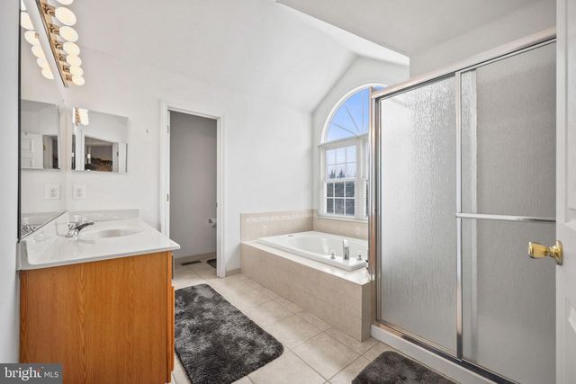 26 SAWGRASS DR, Westampton, NJ 08060