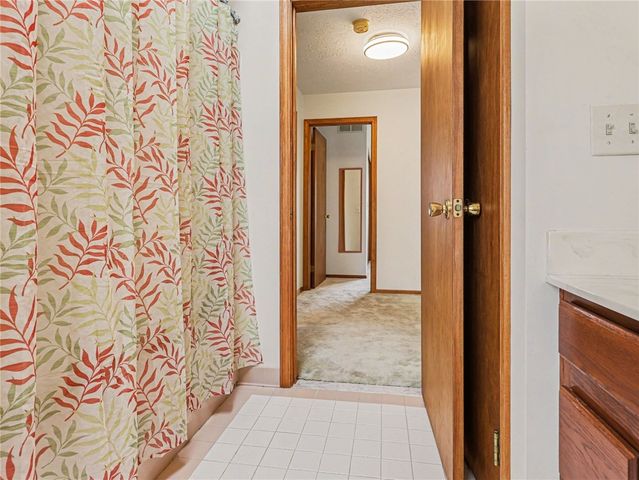 19 Royal Birkdale Court, Perinton, NY 14526