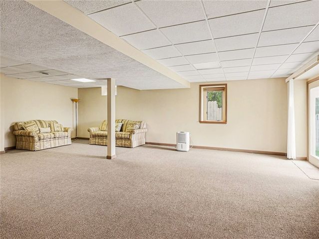 19 Royal Birkdale Court, Perinton, NY 14526