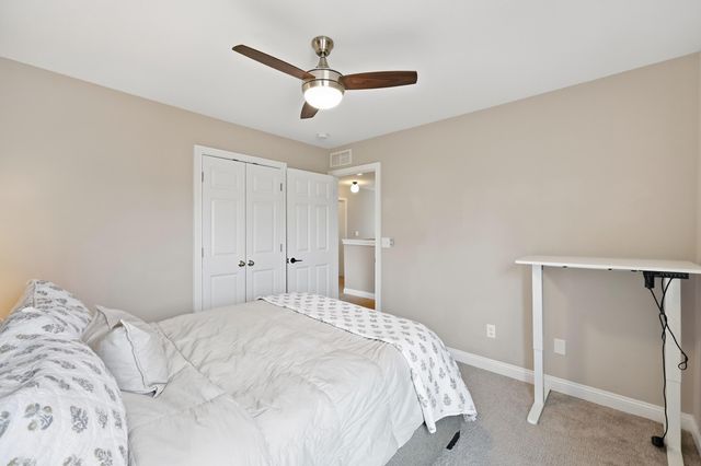 142 Dove Run Circle, Georgetown, KY 40324