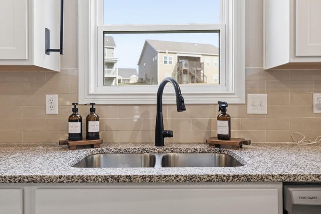 142 Dove Run Circle, Georgetown, KY 40324