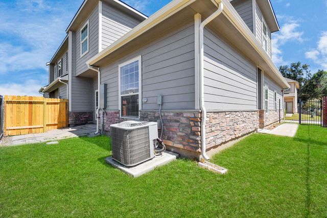 2203 Bermuda Palms Drive, Missouri City, TX 77459