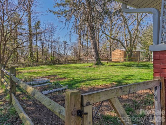 12 Maple Lane, Arden, NC 28704